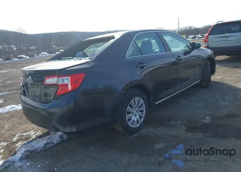2012 Toyota Camry Le z USA, uszkodzony, nr VIN 4T1BF1FK2CU069108